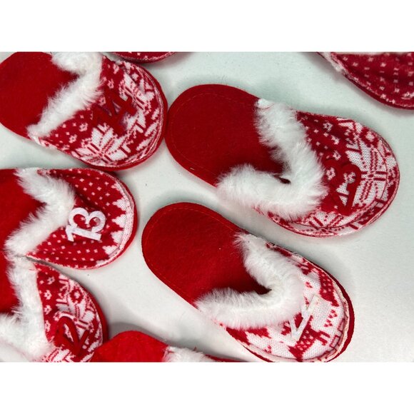 Pier 1 Imports Christmas Countdown Garland Mini Sock Ornaments & Twine Clips - Picture 4 of 10